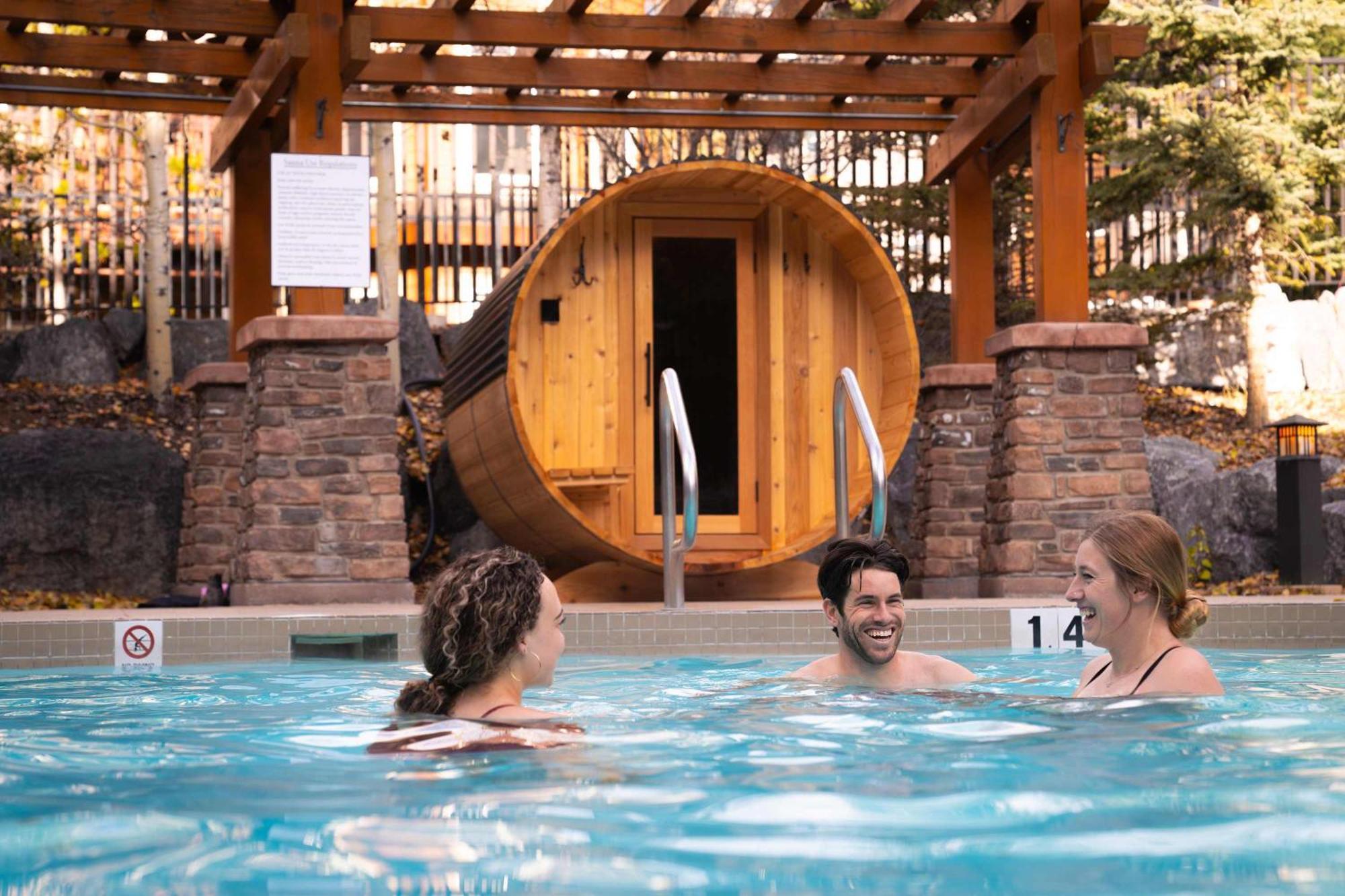 The Raven Suite At Stoneridge Mountain Resort 캔모어 외부 사진