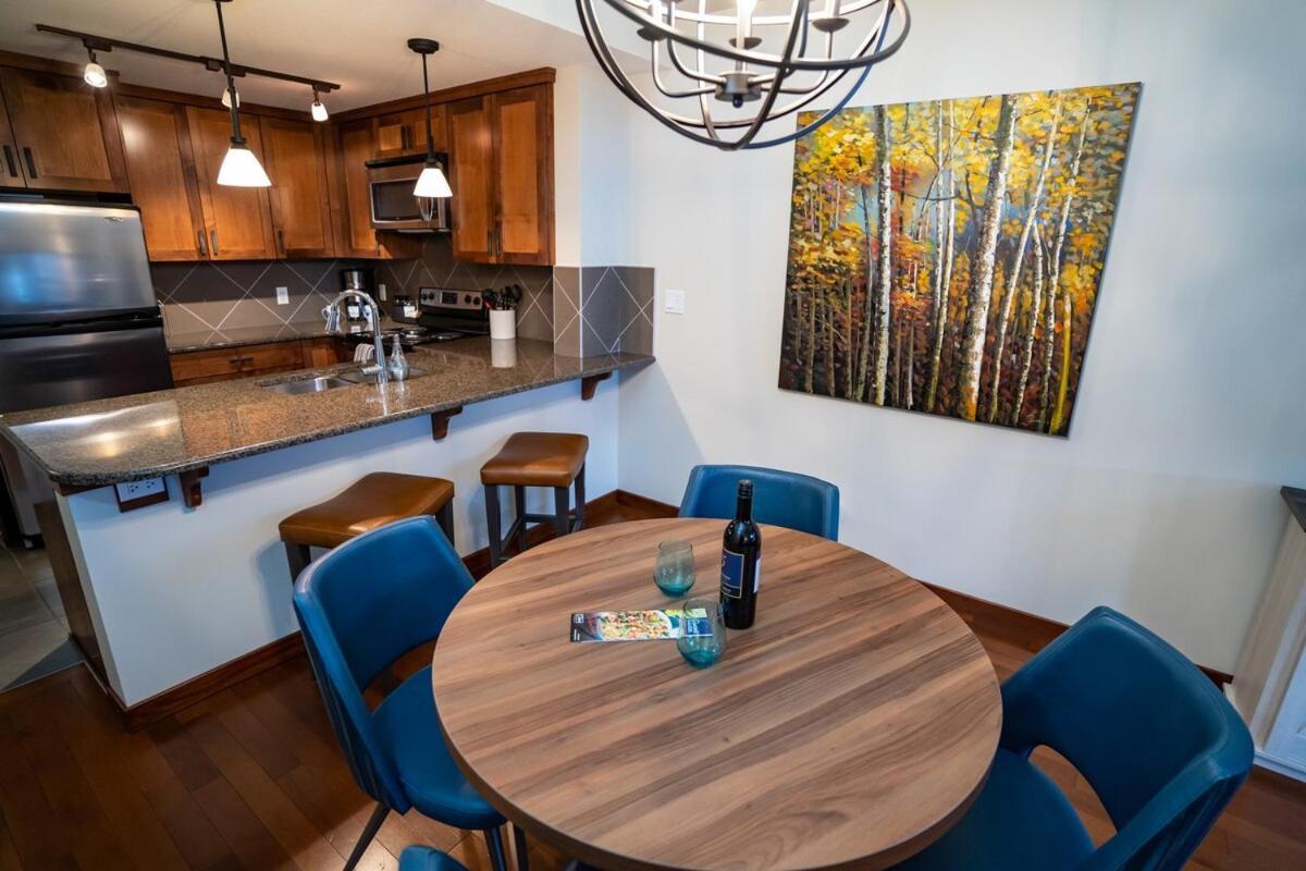 The Raven Suite At Stoneridge Mountain Resort 캔모어 외부 사진