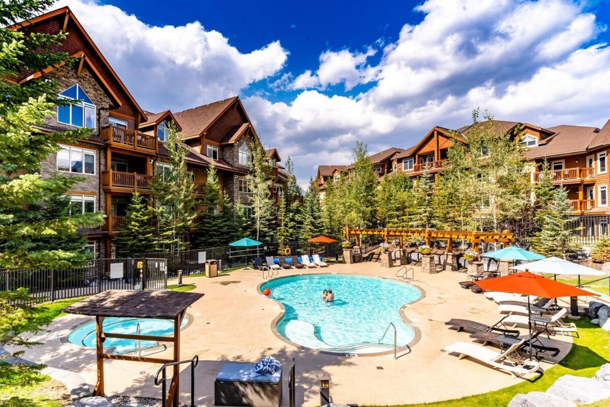 The Raven Suite At Stoneridge Mountain Resort 캔모어 외부 사진
